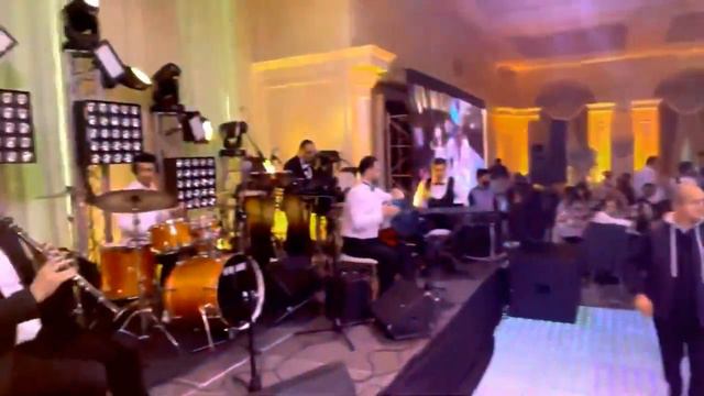 Eghishe Gasparyan & Bellagio band - Harsi Par New 2022 смотреть онлайн