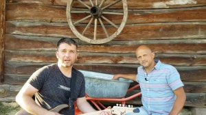 Песня о черничном хуторе. Круто спели под гитару веселый гимн черничного хутора.Сочинение подписчик