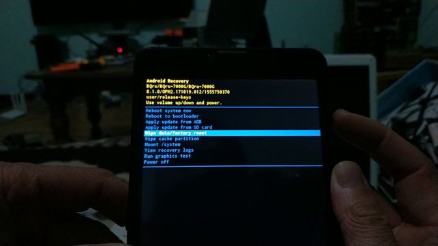 Сброс планшета BQ 7000G Charm через рекавери (hard reset) смотреть онлайн