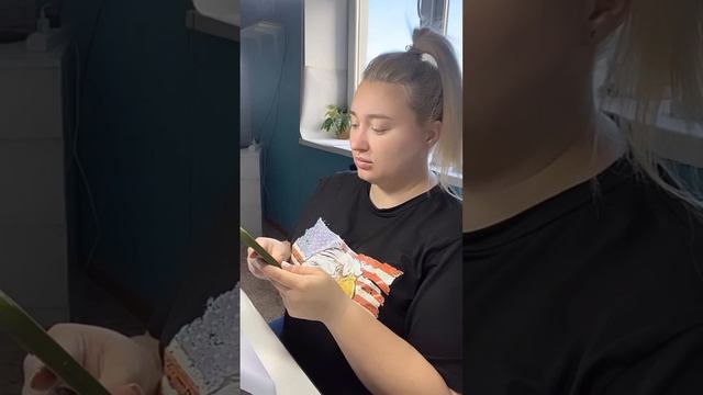 Когда клиентка принесла устаревшие дизайны | #юмор #маникюр #гельлак #мастерманикюра #shorts