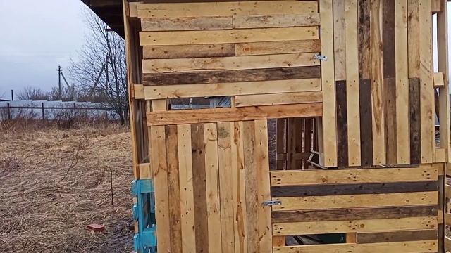 Апидомик из поддонов.День шестой. смотреть онлайн