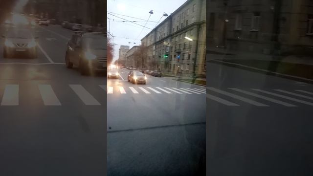 трллейбус 24. Звездная улица - Метро Московские ворота смотреть онлайн