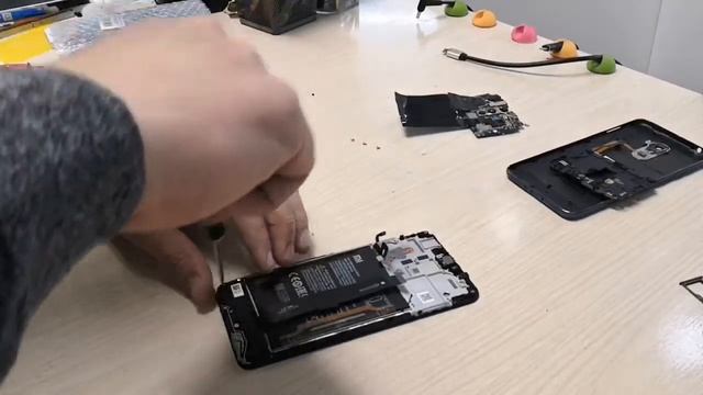 ЗАМЕНА ДИСПЛЕЯ Xiaomi Pocophone F1