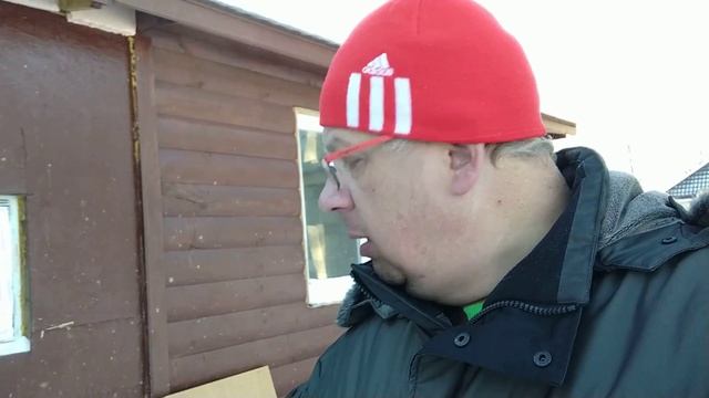 Где точно не нужно делать куриный лаз (дверцу) в зимнем курятнике смотреть онлайн