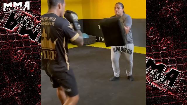 Новый ЧЕМПИОН UFC на 262! Чарльз Оливейра - Майкл Чендлер. АНТИ прогноз. Кто Кого? смотреть онлайн