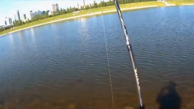 Рыбалка в Астане.С ультралайтом по городскому Ишиму.Рыбалка на р.Ишим в центре г.Астана Казахстан. смотреть онлайн