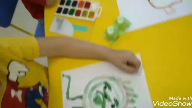 Юные художники из старшей группы смотреть онлайн