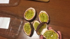 Как вырастить МАРАКУЙЮ!!!(ОЧЕНЬ СТРАННЫЙ ВКУС)КИСЛЕНЬКИЙ!!!МАЛО МЯКОТИ!!!