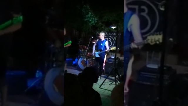 The Wall "Pink Floyd" - Башмак Великана (Коктебель 24.07.2019 - Гилморовское соло Глеба Мусихина) смотреть онлайн