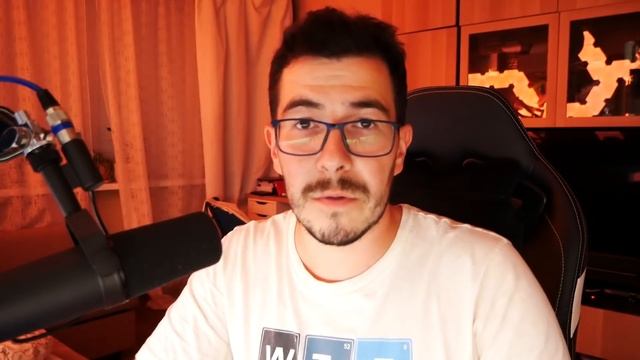 iPhone 12 не будет...... смотреть онлайн