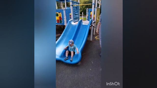 Сегодня был очень жаркий день, но мы всё равно вышли смотреть онлайн
