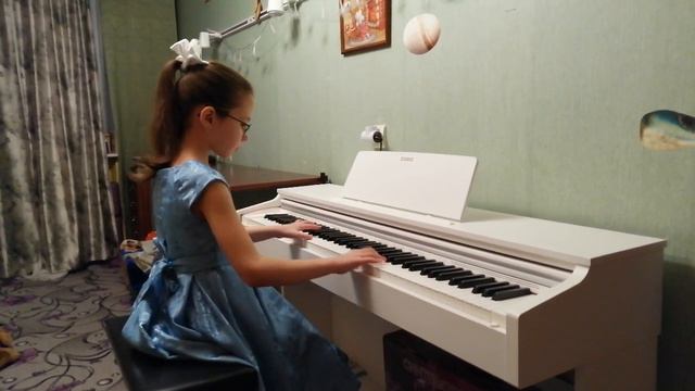 И. С. Бах Менуэт. Исполняет Мокриенко Евгения. смотреть онлайн