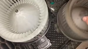 Замена мотора печки Toyota Land Cruiser Prado 120