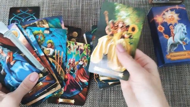 ВСЕЛЕННАЯ ТАРО/ОБЗОР КОЛОДЫ/КРАСИВАЯ!! смотреть онлайн