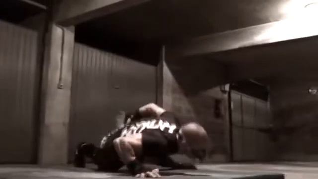 Человек сильный духом!путь пройдёт с достоинством!