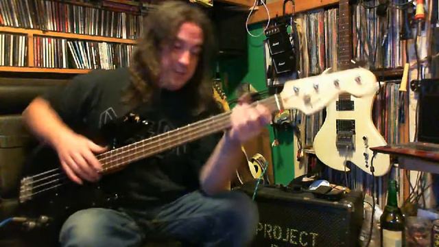 Squier Affinity P-Bass demo смотреть онлайн