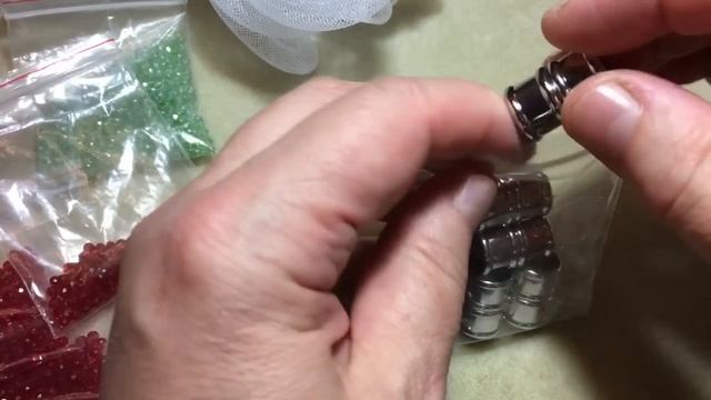 Посылка из Китая. AliExpress. Магнитные концевики, сетка для жгутов, кристаллы 2х3 мм. смотреть онлайн