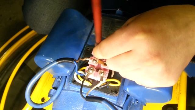 Подключение однофазного двигателя с центробежным выключателем. смотреть онлайн