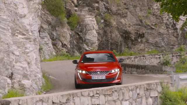 Essai Peugeot 508 2.0 BlueHDi 160 ch Allure EAT8 : en décalage смотреть онлайн