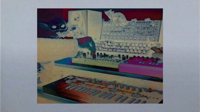 Acid Test #1 - Synth Jam w/ Behringer TD-3 (x2), RD-6, MS-1, Korg Volca Sample 2, and Keystep Pro смотреть онлайн