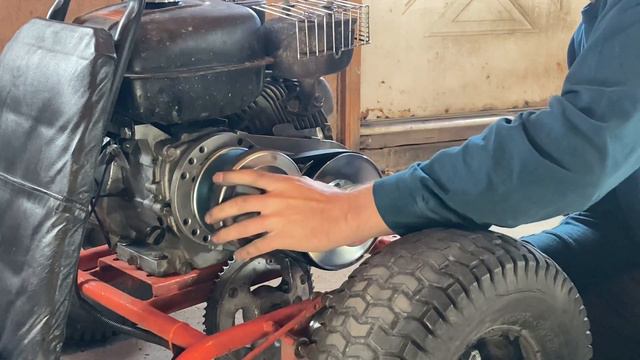 Installing a torque converter on my go kart. (Insane acceleration) смотреть онлайн