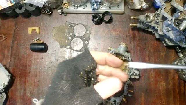 Solex Pierburg 35EEIT (версия 3159 D). Мини-обзор и дефектовка. Карбюратор Ford Granada V6.