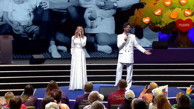 Александр Панайотов и Александра Воробьева - Желаю тебе,земля моя (семейный форум "Родные.Любимые") смотреть онлайн