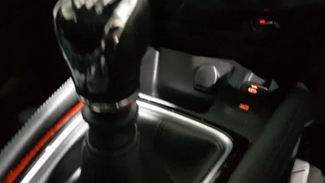 181D11300 - 2018 Nissan QASHQAI 1.2 PET SV PREMIUM 23,995 смотреть онлайн