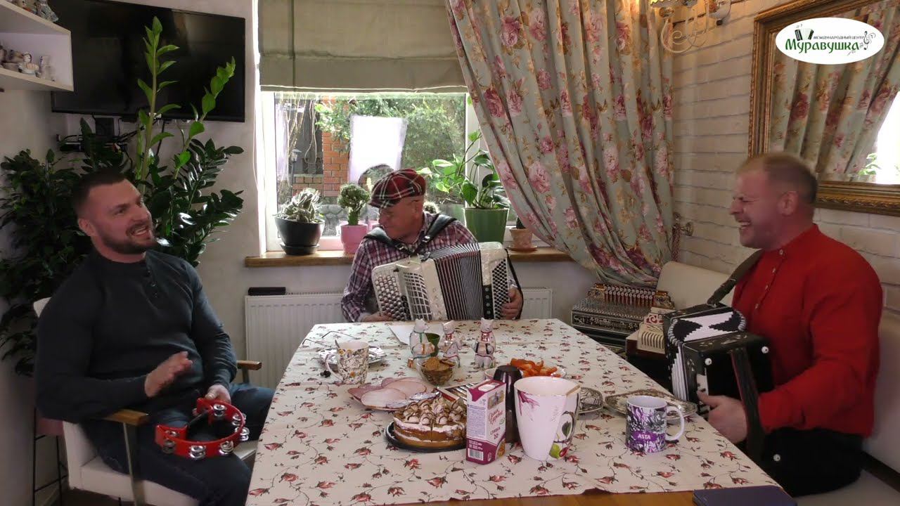 В гостях на кухне талантов ансамбль казачьей песни "Семёнов луг". Алексей Гончаров и Михаил Королев! смотреть онлайн