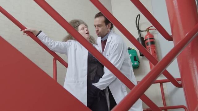 Droge doos - Toren C смотреть онлайн