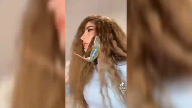 Дина Саева В ТИК-ТОКЕ! смотреть онлайн