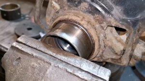 СТУПИЦА НИССАН АЛЬМЕРА. ЗАПРЕССОВКА ПОДШИПНИКА