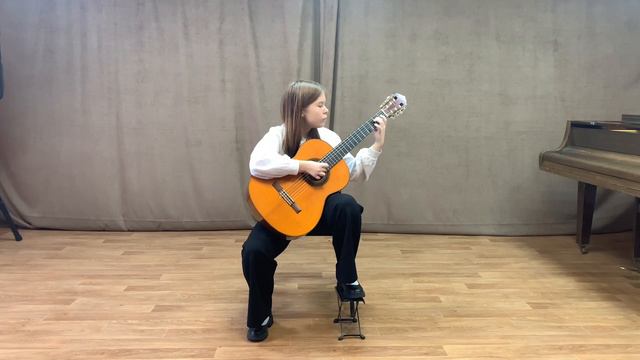 Малышева Софья (соло на классической гитаре), 1-я средняя, ДШИ 43, Ф.Курулли «Рондо» op.241 nr.10 смотреть онлайн