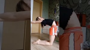 Как встать на мостик?