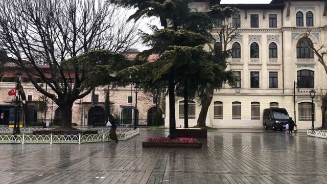 В СТАМБУЛЕ ПРОИСХОДИТ ЧТО ТО СТРАШНОЕ ! ЕСТЬ ПОГИБШИЕ. смотреть онлайн