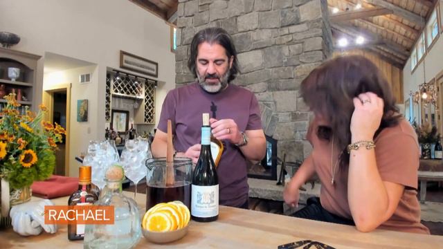 How To Make Hibiscus Sweet Tea Sangria By John Cusimano смотреть онлайн