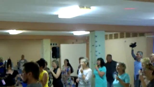 песня.подарок родителей смотреть онлайн