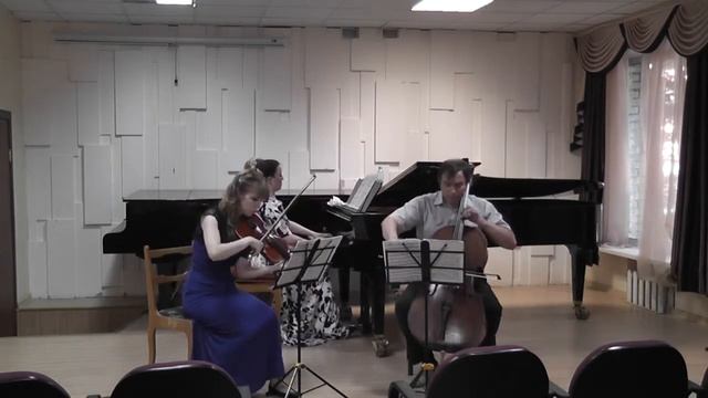 Л.Бетховен «Трио для Фортепиано, Скрипки и Виолончели». Ор 1 (До-минор) № 3. смотреть онлайн