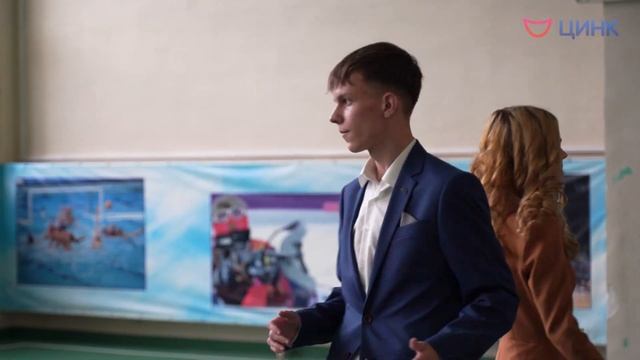 Школьный вальс выпускников — 2022 смотреть онлайн