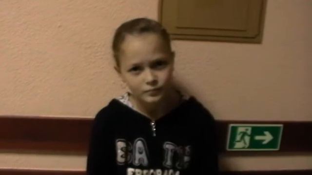 11 летняя девочка рассказывает судье о травме на уроке физкультуры смотреть онлайн