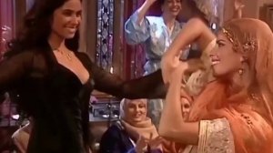 Танцы из Клона. Клип