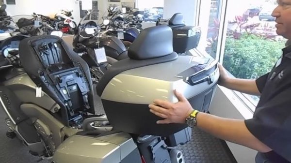 BMW K1600GTL Top Case Removal Instructions