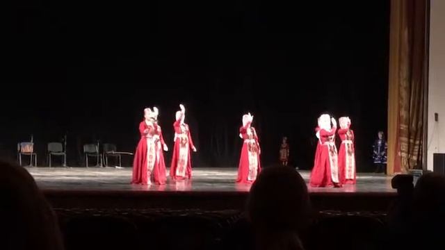 Ансамбль Армянской песни и танца "Махмур ачик" смотреть онлайн