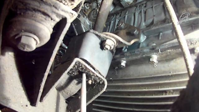 Установка двигателя и КПП на МОСКВИЧ 412. Часть 1 смотреть онлайн