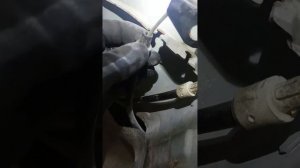 Как снять тросик ручника на Форд Фокус 2