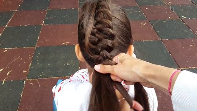 Коса на косе: голландская + 4-прядная с лентой // Stacked dutch braid with 4strand ribbon braid смотреть онлайн
