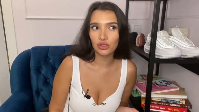 Как на нас зарабатывают химчистки. Как стирать белые кроссовки смотреть онлайн