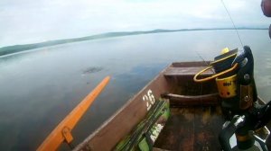 Рыбалка на фидер с лодки  Ловля леща с лодки