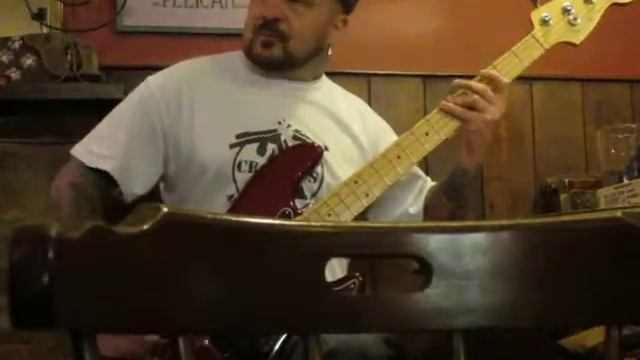 "Useless Eaters" live at The Golden Fleece" смотреть онлайн