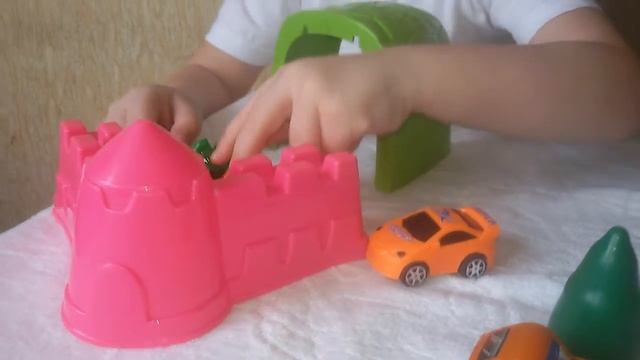 Сказка про машинку которая заблудилась в лесу. смотреть онлайн